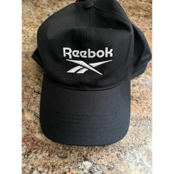 Men Women Black Cotton Medium Curved Brim Reebok Vector Logo Cap main image 6
